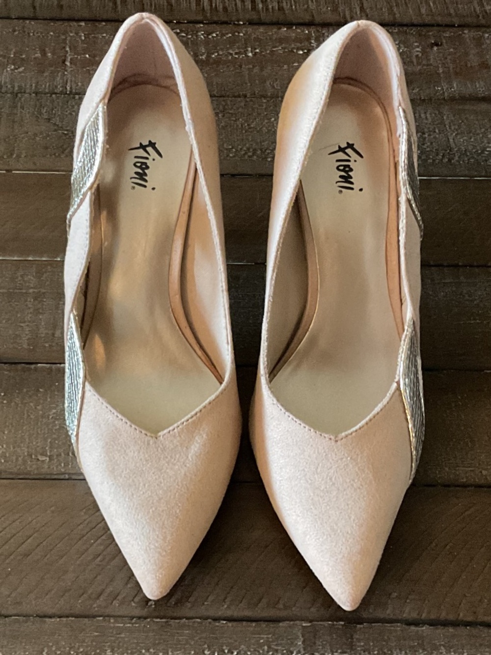 ⭐️ Fioni Pointed Toe Tan Faux Suede Stiletto Pumps - size 6.5